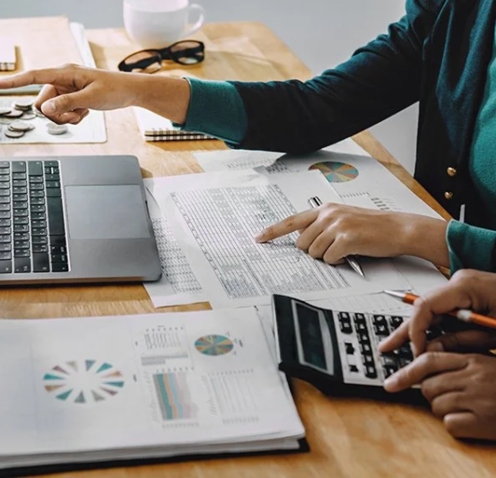 How HMR Accountancy Supports Manufacturing Firms with Smart Financial Management